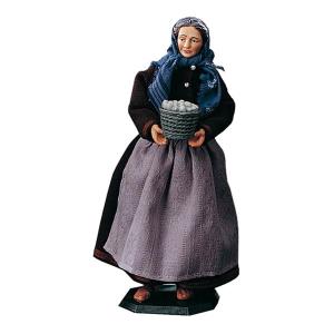 Nonna senza cesto di uova